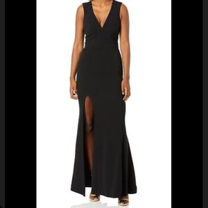 Dress the Population Sandra Plunging Thick Strap Solid dress
